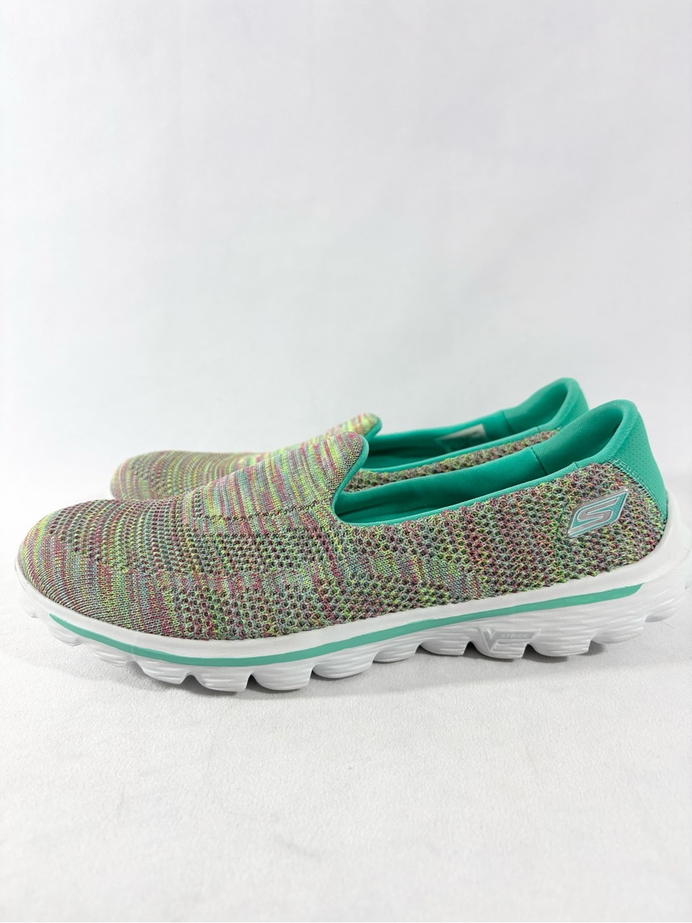 Skechers Go Walk 2 Women's Slip-On Sneakers in Teal Multi 8 **